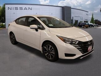 New 2025 Nissan Versa SV w/ Trunk Package 360° Tour