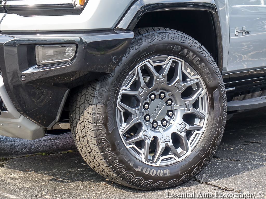 Used 2025 GMC Hummer EV 3X AWD/4WD image 5
