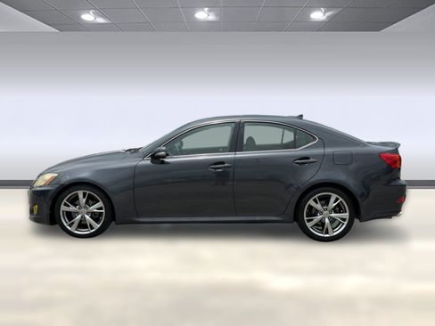 Used 2010 Lexus IS 250 RWD image 2