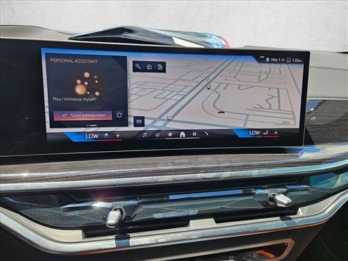 Used 2026 BMW X6 xDrive40i AWD/4WD image 11
