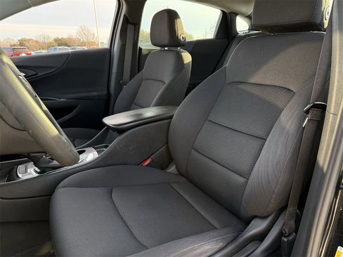 Used 2021 Chevrolet Malibu LS image 22