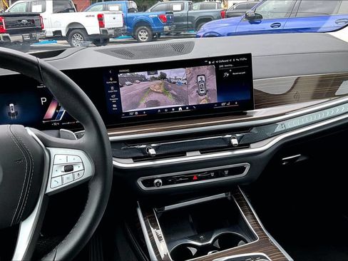 Certified 2026 BMW X7 xDrive40i AWD/4WD image 8