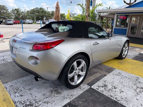 Used 2006 Pontiac Solstice Convertible w/ Premium Package RWD image 5