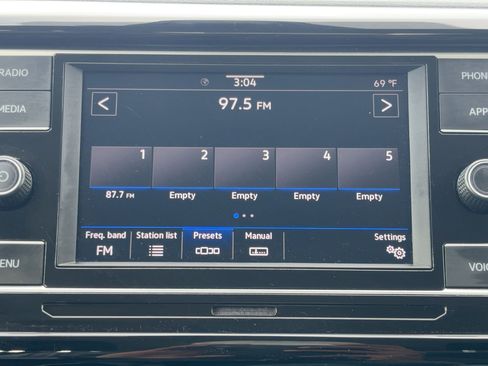 Used 2024 Volkswagen Taos S image 23