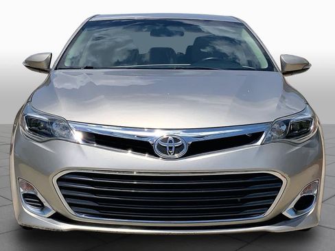 Used 2013 Toyota Avalon XLE FWD image 3