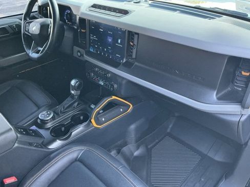 Used 2022 Ford Bronco Badlands image 18