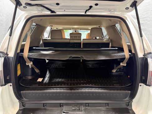 Used 2019 Toyota 4Runner Limited image 31