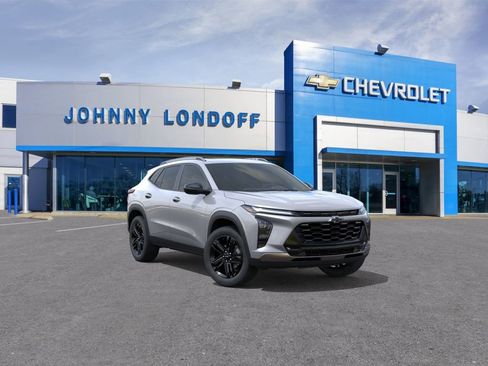 New 2026 Chevrolet Trax ACTIV w/ Sunroof Package FWD image 1
