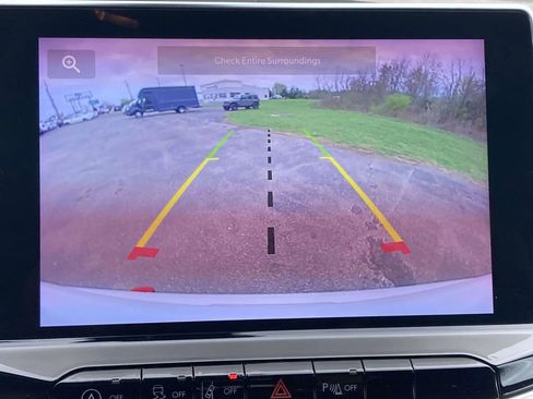 Used 2025 Jeep Compass Trailhawk image 21