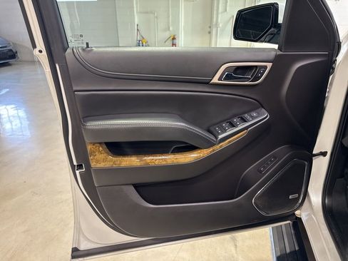 Used 2017 GMC Yukon Denali AWD/4WD image 27