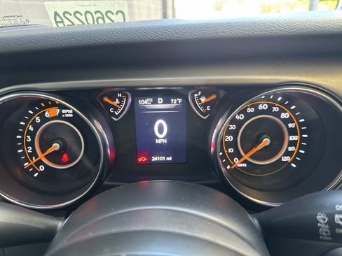 Used 2021 Jeep Wrangler Sport image 15