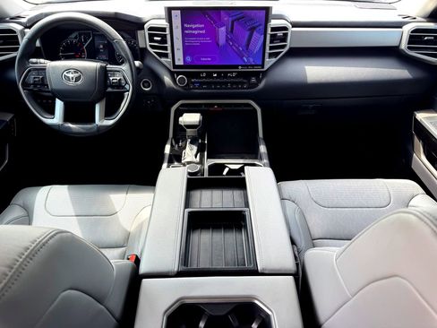 Used 2022 Toyota Tundra Limited AWD/4WD image 19