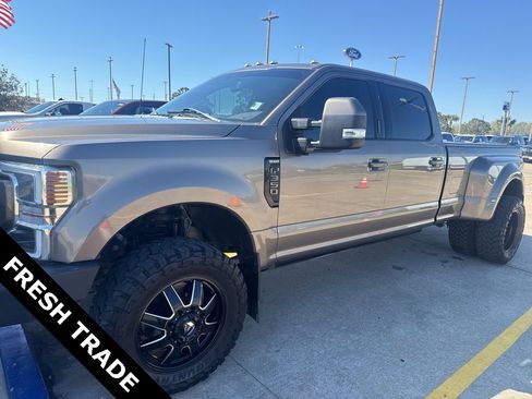 Used 2022 Ford F350 King Ranch w/ King Ranch Ultimate Package image 3