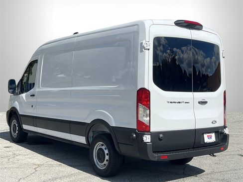 New 2026 Ford Transit 250 148 Medium Roof w/ Load Area Protection Package image 22