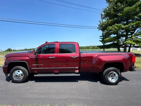 Used 2016 GMC Sierra 3500 Denali w/ Duramax Plus Package AWD/4WD image 3