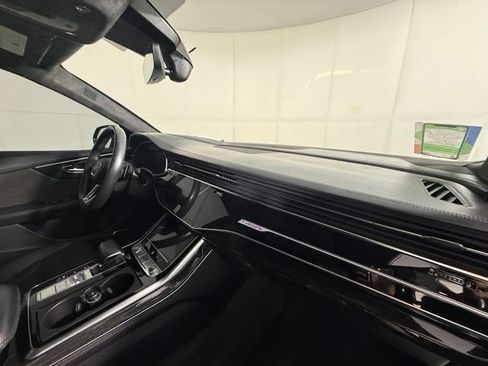 Used 2019 Audi Q8 Prestige AWD/4WD image 31