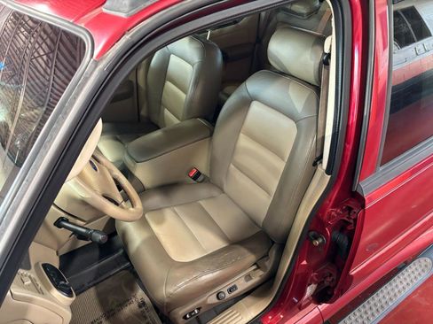 Used 2005 Ford Explorer Sport Trac XLT image 13