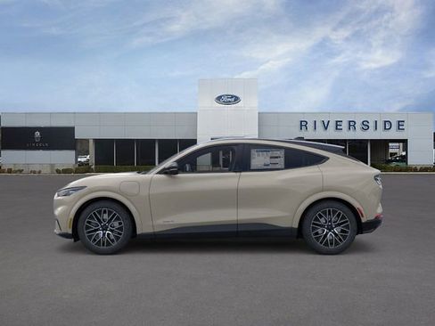 New 2025 Ford Mustang Mach-E Premium image 3