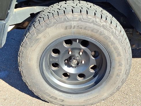 Used 2014 Jeep Wrangler Unlimited Sahara w/ Dual Top Group image 11