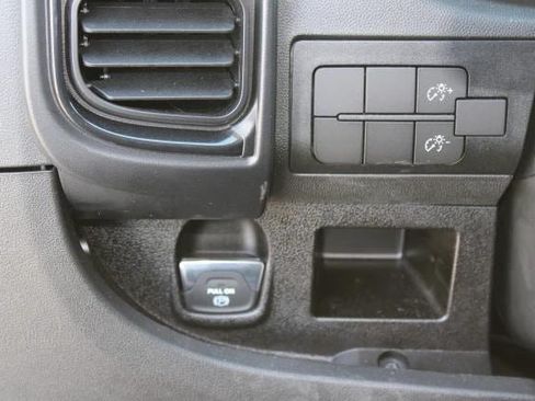 New 2025 RAM ProMaster 2500 w/ Convenience Group FWD image 14