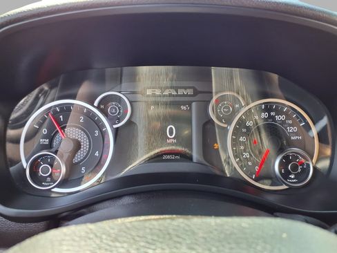 Used 2026 RAM 2500 Big Horn AWD/4WD image 17