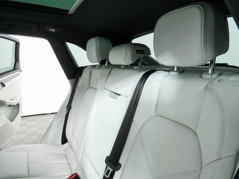 New 2026 Porsche Macan S image 22