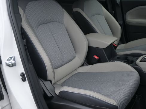 Certified 2025 Subaru Forester Premium AWD/4WD image 33