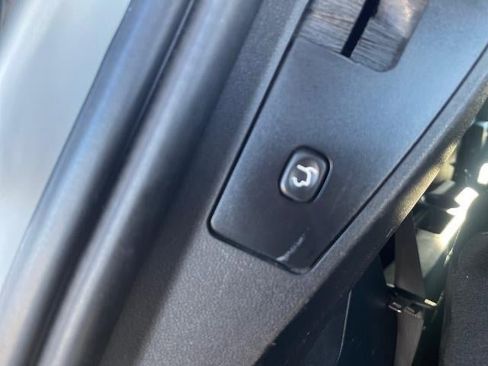 Used 2017 Dodge Grand Caravan GT image 19