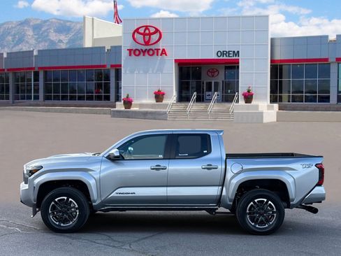 New 2026 Toyota Tacoma TRD Sport AWD/4WD image 3