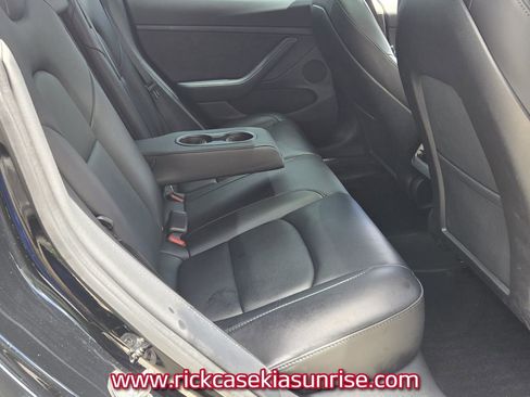Used 2023 Tesla Model 3 Standard Range image 17