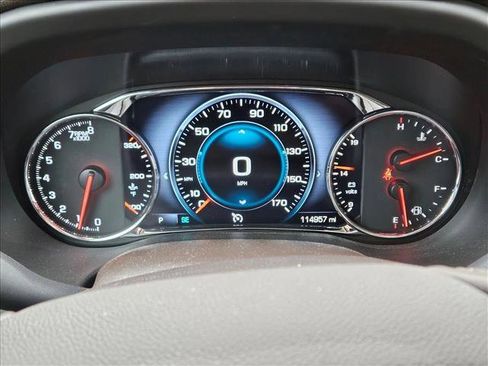 Used 2018 GMC Acadia Denali image 11