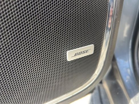 Used 2018 Chevrolet Suburban Premier image 13