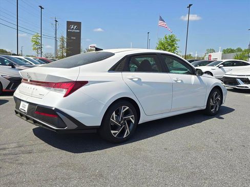 New 2026 Hyundai Elantra Limited w/ Cargo Package FWD image 3