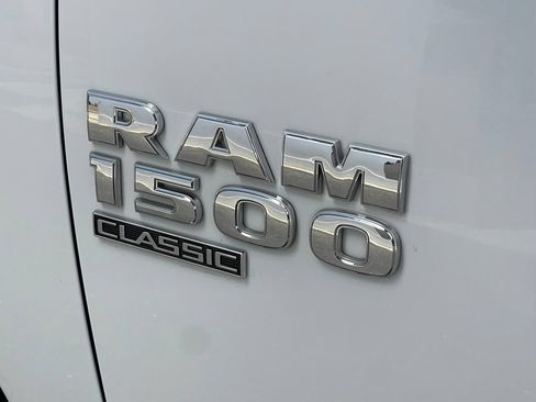 Used 2022 RAM 1500 Classic SLT w/ Electronics Group AWD/4WD image 8