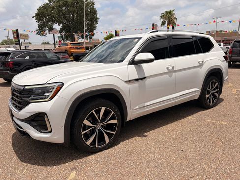 Used 2024 Volkswagen Atlas SEL Premium R-Line AWD/4WD image 8