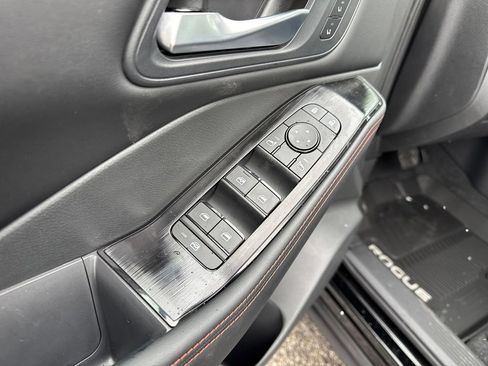 New 2026 Nissan Rogue SV image 12