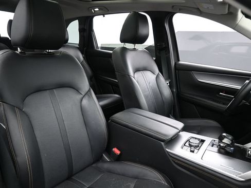 Used 2024 MAZDA CX-90 Plug-In Hybrid w/ Premium Pkg AWD/4WD image 17