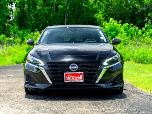 Used 2024 Nissan Altima 2.5 S FWD image 4