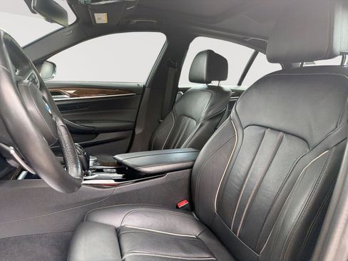 Used 2019 BMW 540i xDrive w/ M Sport Package AWD/4WD image 13