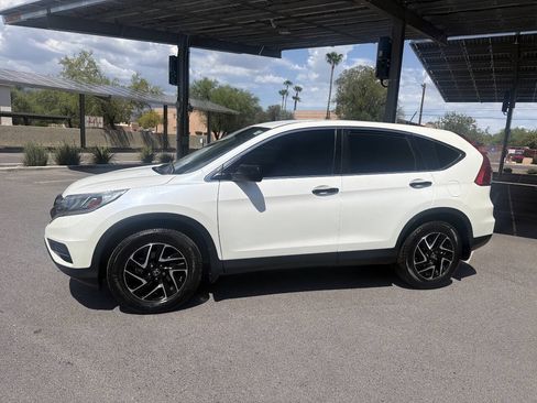 Used 2016 Honda CR-V SE image 4