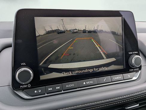 Certified 2026 Nissan Rogue SV AWD/4WD image 17