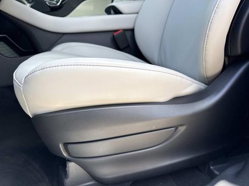 New 2026 Lincoln Aviator AWD image 21