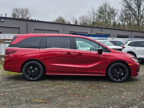 New 2026 Honda Odyssey Sport-L image 4