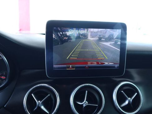 Used 2018 Mercedes-Benz CLA 250 4MATIC image 28