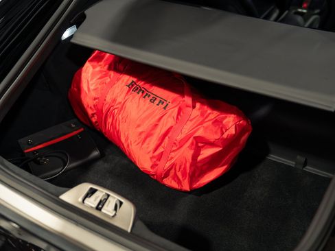 Used 2018 Ferrari 812 Superfast RWD image 49