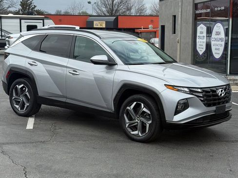 Used 2022 Hyundai Tucson SEL w/ Cargo Package image 2