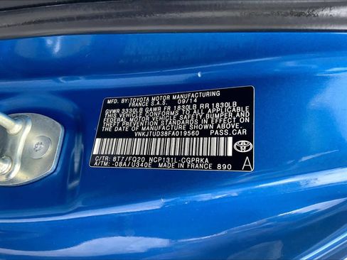 Used 2015 Toyota Yaris L image 33