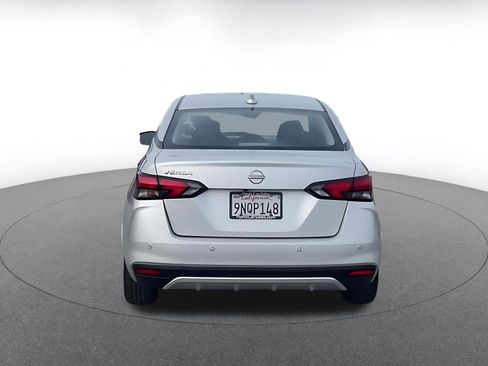 Used 2025 Nissan Versa SV image 12