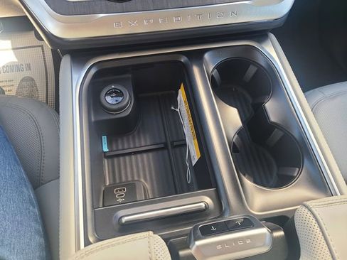 New 2026 Ford Expedition Platinum AWD/4WD image 15