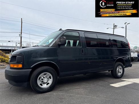 Used 2017 Chevrolet Express 2500 LS RWD image 3